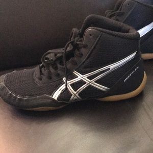WRESTLING SHOES, ONLY WORN ONE TIME!!